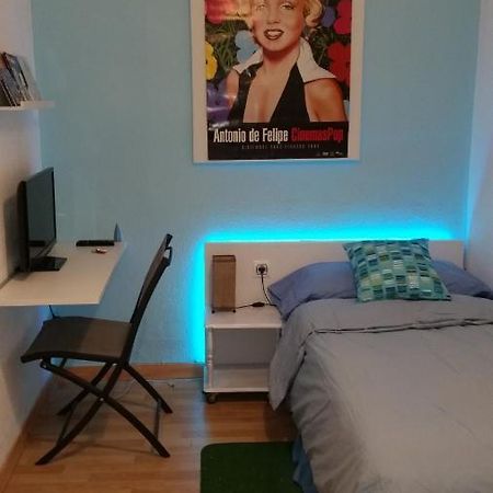 Habitacion Junto Torres Serranos Βαλένθια Εξωτερικό φωτογραφία